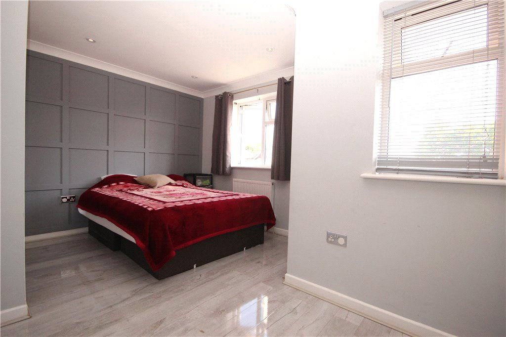 Property photo 2 of 12 Bedroom