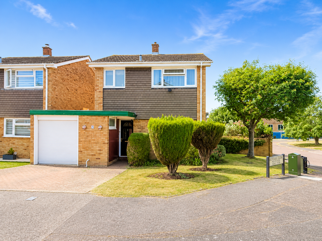 Property photo 1 of 17 7A9203Ff-83D4-4B27-9EE0-F93Ff0A7F79E