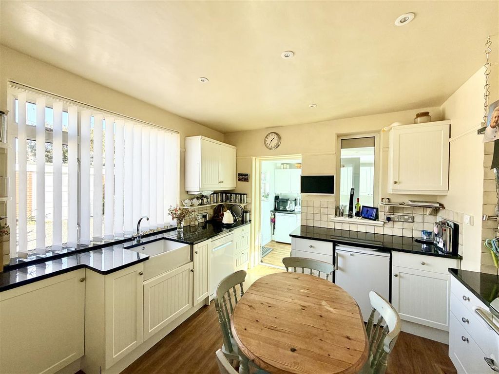 Property photo 3 of 51 Img_7913.Jpeg