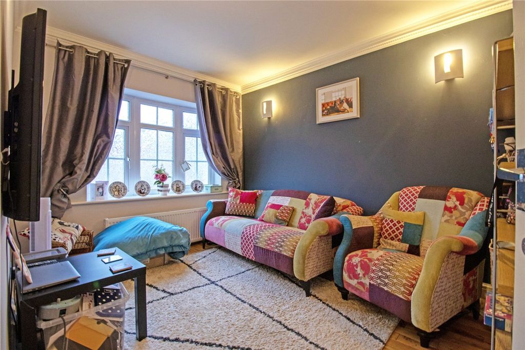 Property photo 3 of 29 Picture No. 03