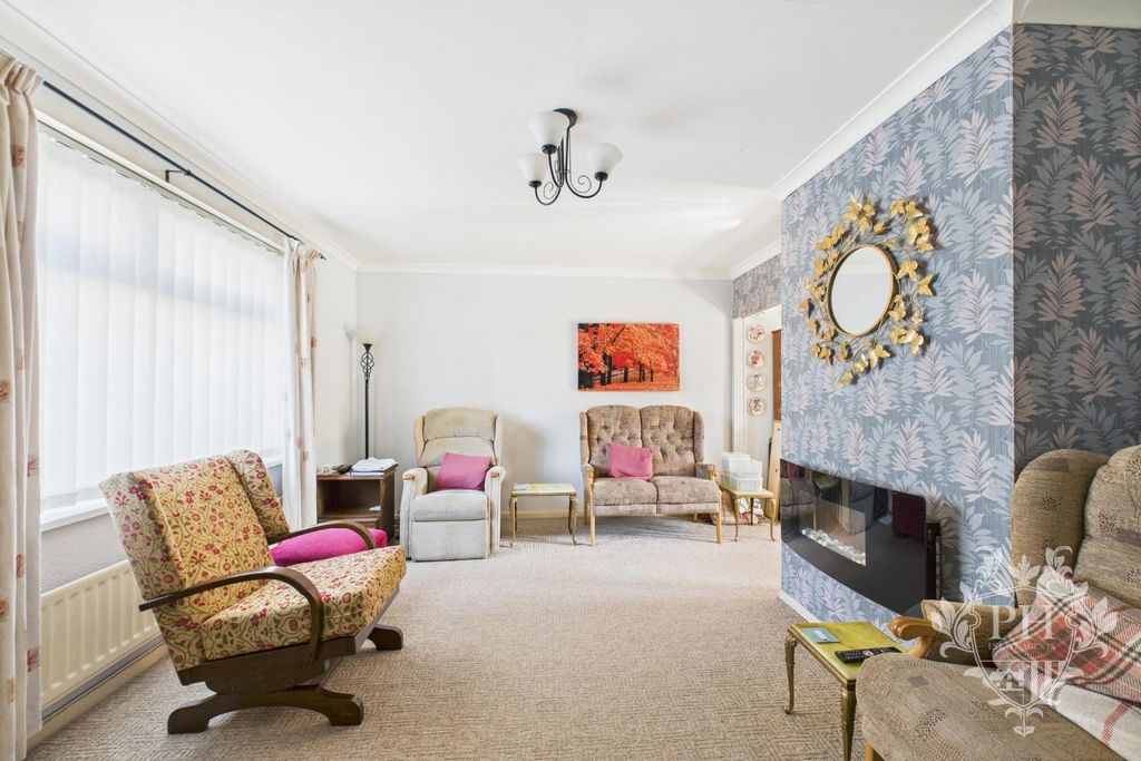 Property photo 3 of 12 Cam02002G0-Pr0125-Still006.Jpg