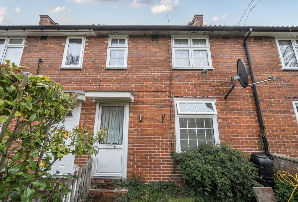 Property photo 2 of 10 1400280-3-696E2B5...