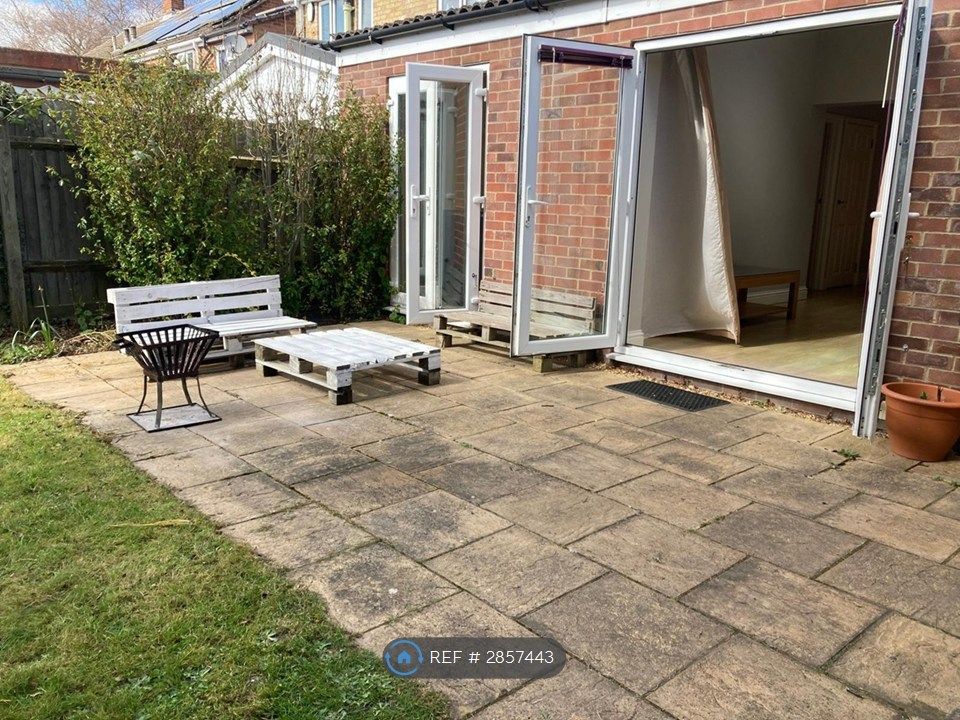 Property photo 2 of 8