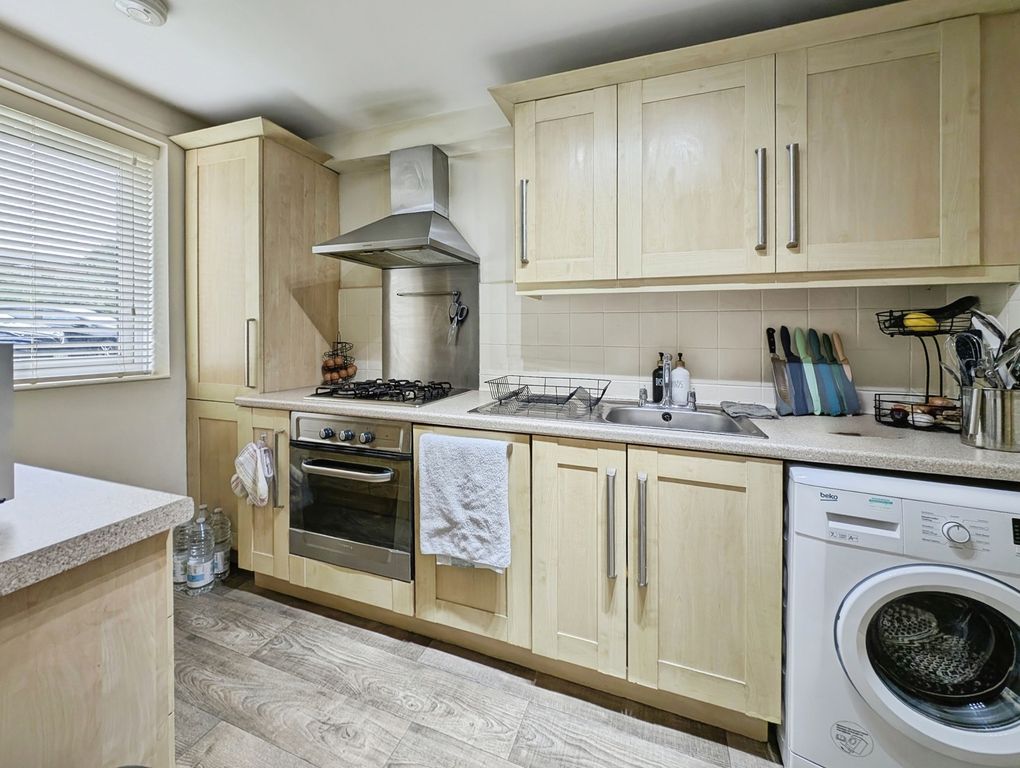 Property photo 2 of 12 Pbox-Img.Jpg