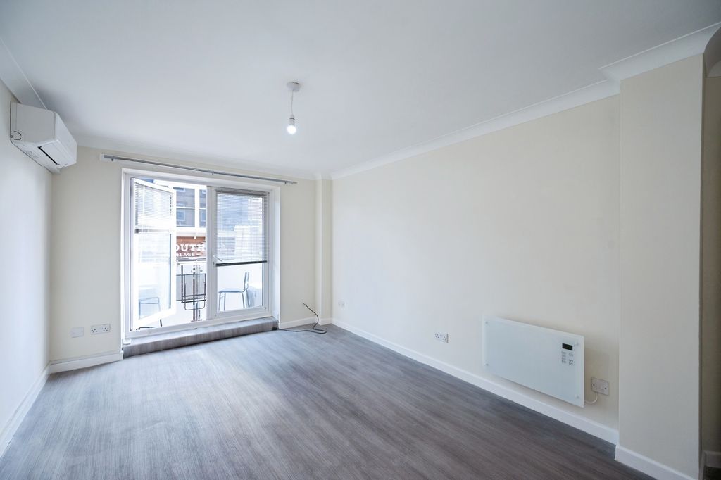 Property photo 2 of 13 Pbox-Img.Jpg