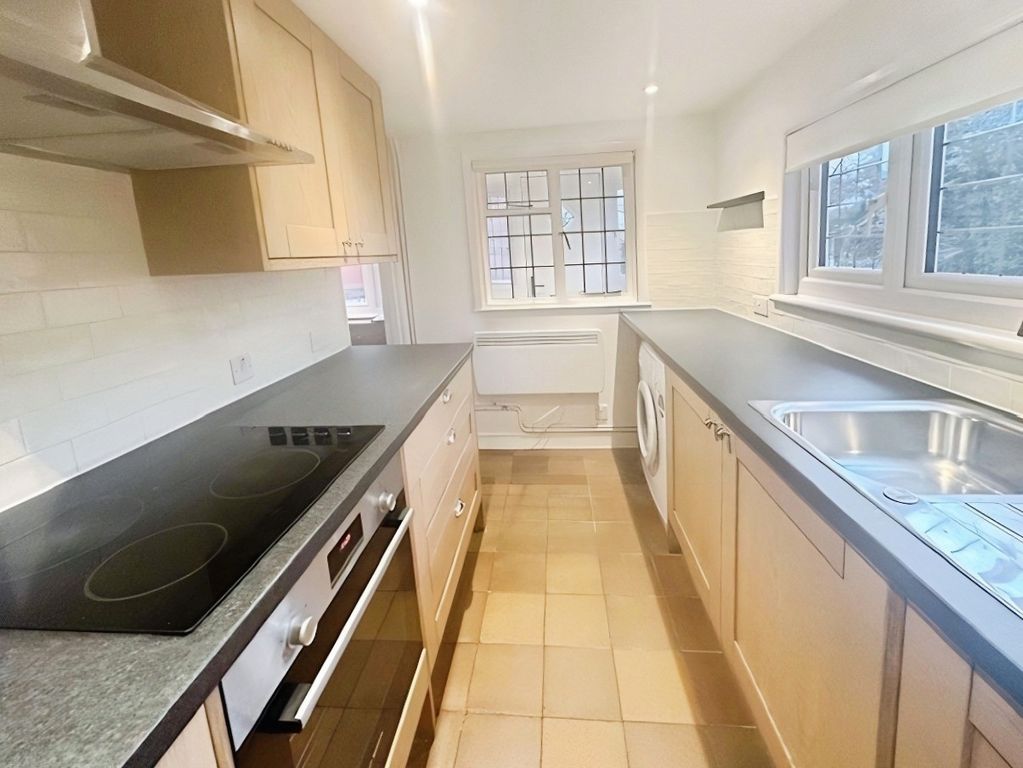 Property photo 2 of 23