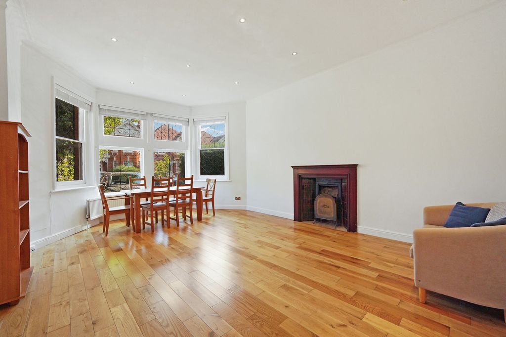 Property photo 3 of 16