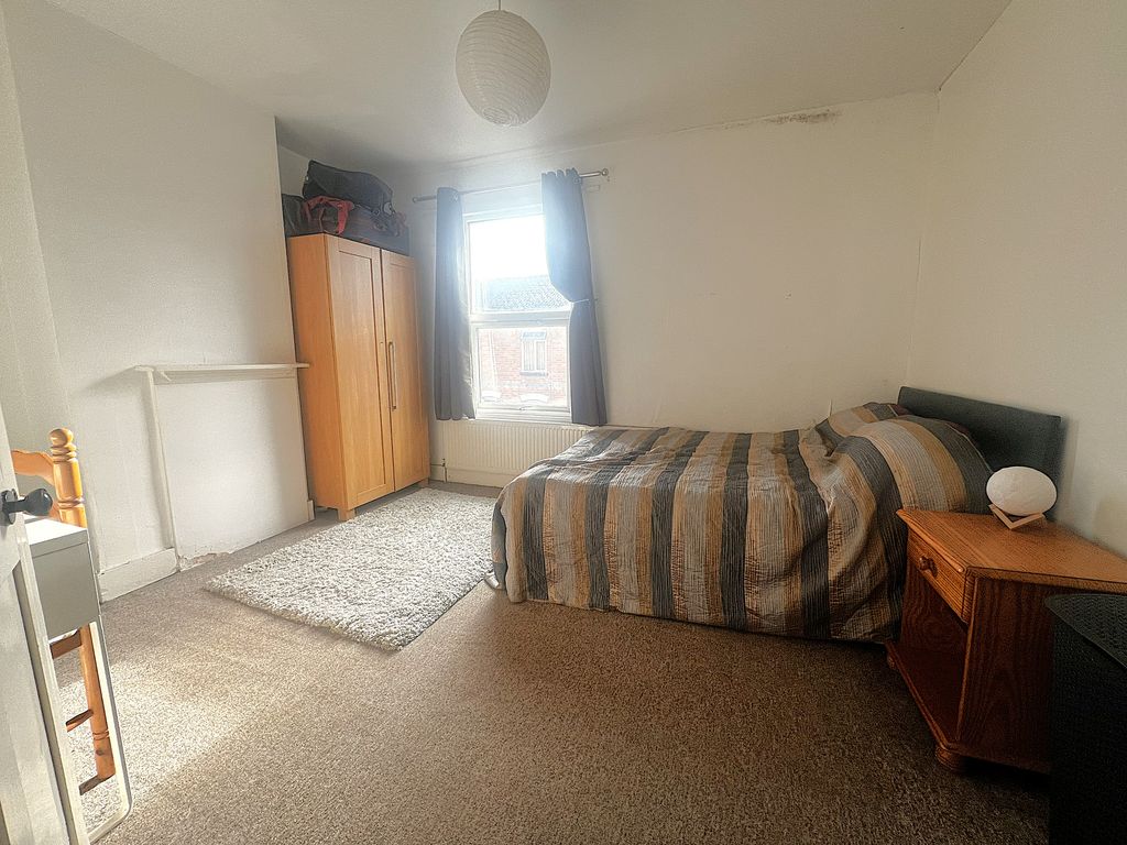 Property photo 1 of 6 Cover