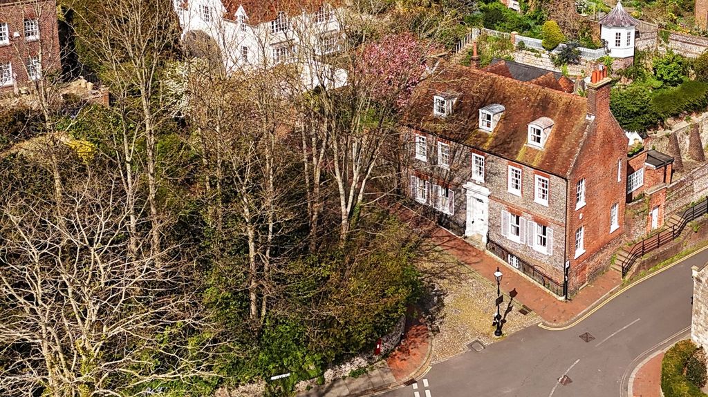 Property photo 2 of 32 Picture No. 99