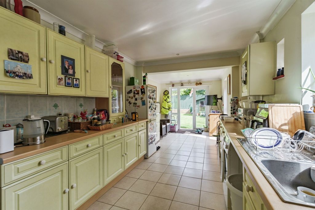 Property photo 3 of 17
