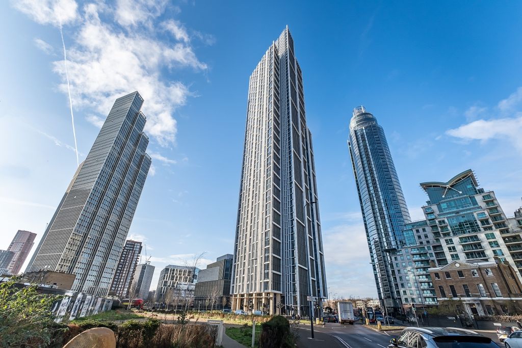 Property photo 2 of 17 River-Park-Tower-...