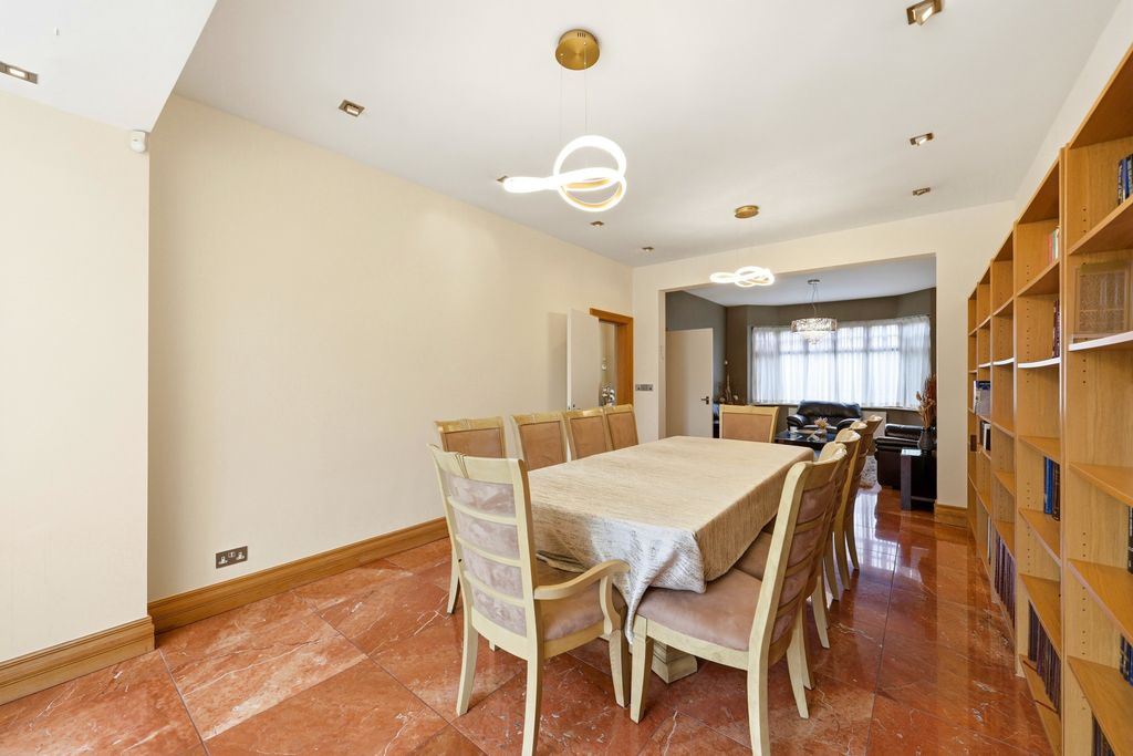 Additional image 17 of 7 bed semi-detached house for saleBroom Lane, Salford M7