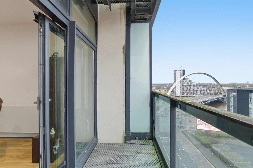 Property photo 3 of 24 4865335