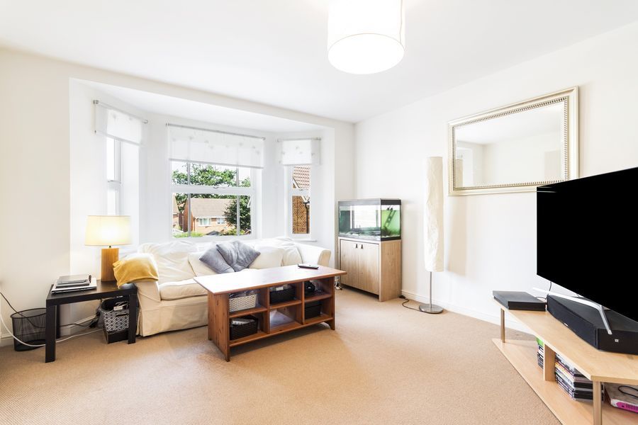 Property photo 2 of 8 E0Aa852d-7728-47d9-8