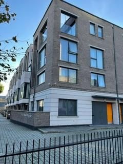 Property photo 1 of 15 Peel Place - Exterior.Jpg