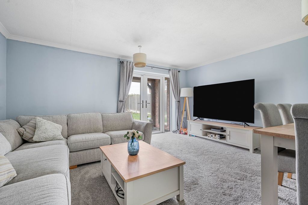 Property photo 3 of 22