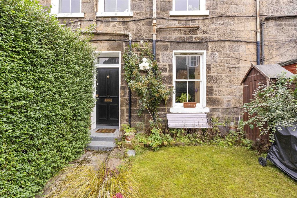 Property photo 1 of 12 Argyll Terrace