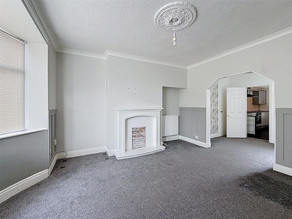Property photo 2 of 8 Cuthberts_00007.Jpg