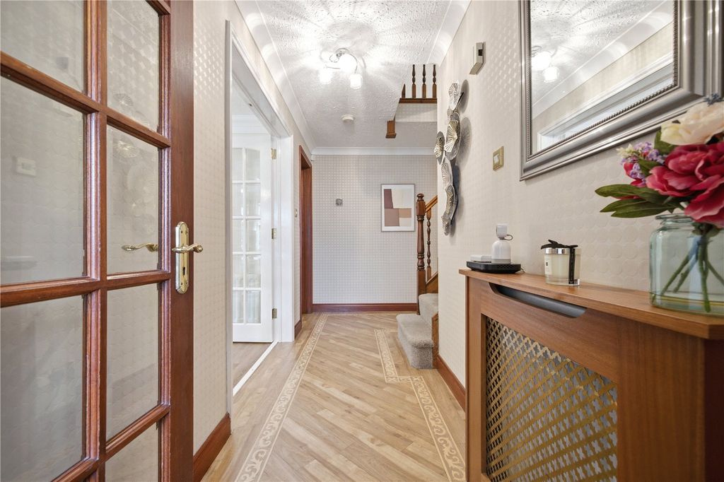 Additional image 7 of 5 bed detached house for saleBatterflatts Gardens, Stirling, Stirlingshire FK7