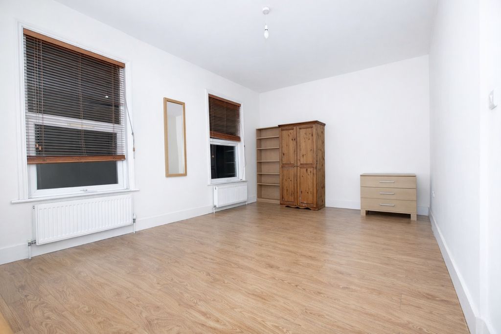 Property photo 1 of 7 5021260
