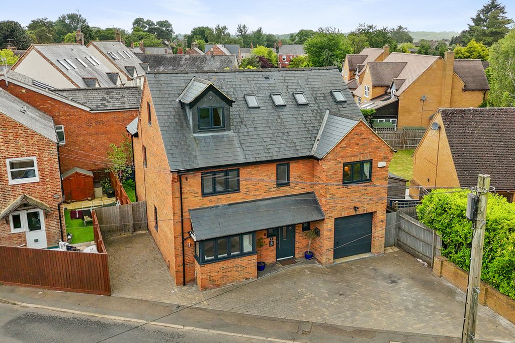 Property photo 1 of 27