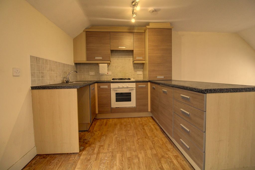 Property photo 3 of 13 Kitchen