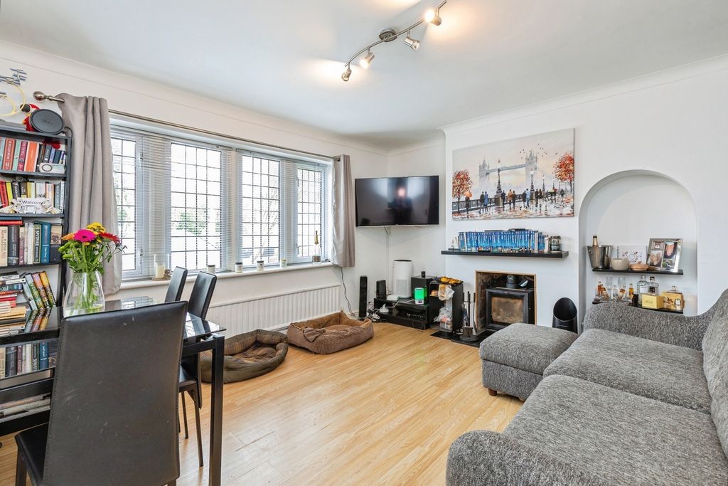 Property photo 2 of 17 Pbox-Img.Jpg