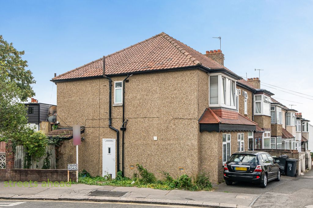 Property photo 1 of 16 94A85F1B-0E94-401...