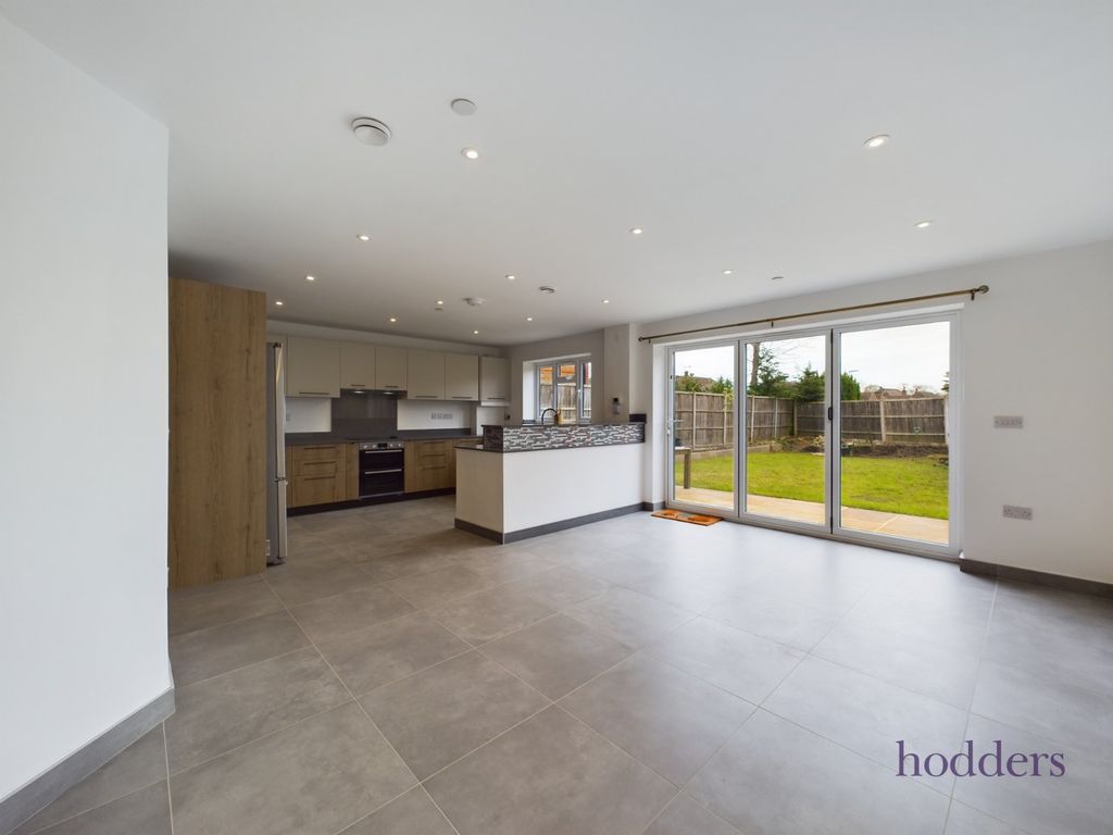 Property photo 2 of 28 Picture No. 28