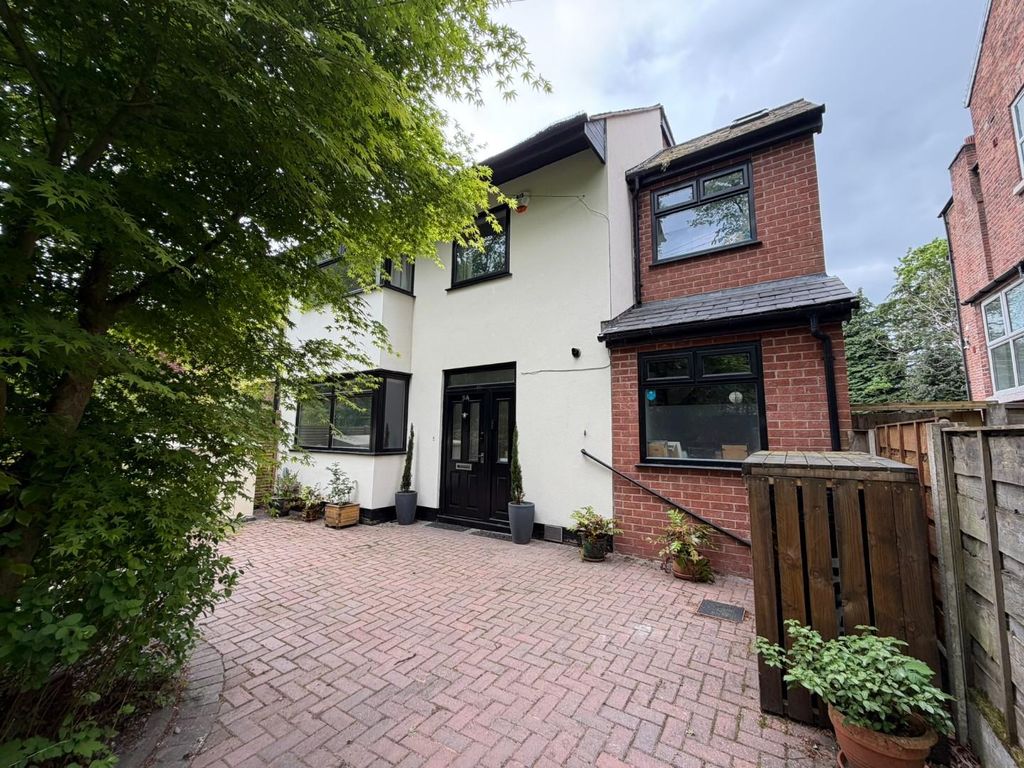 Property photo 1 of 50