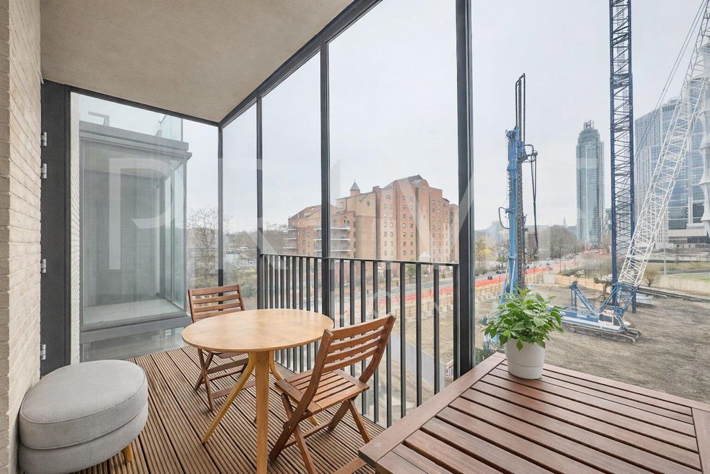 Property photo 3 of 19 Fp15.Jpg