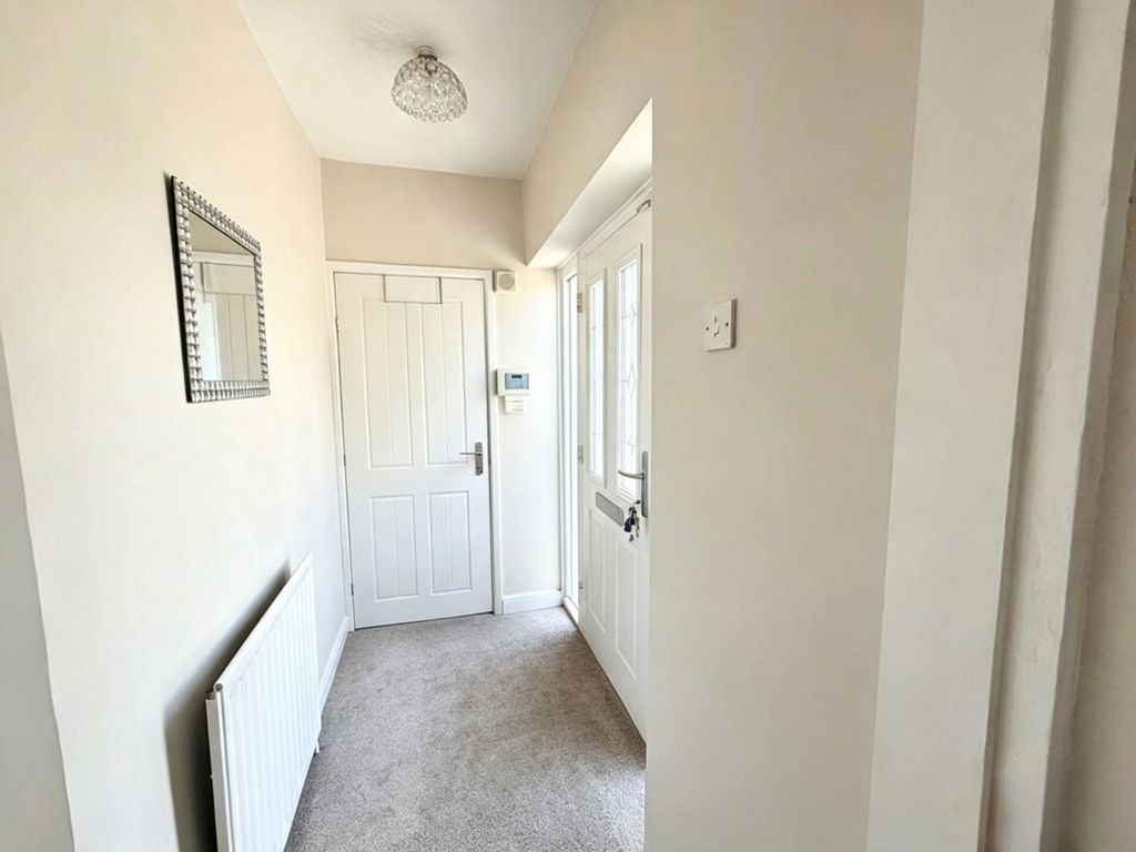 Property photo 3 of 46