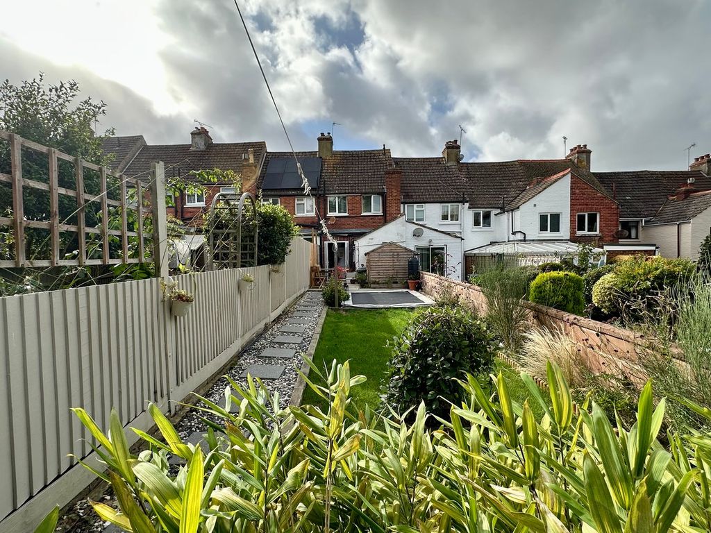 Property photo 2 of 24