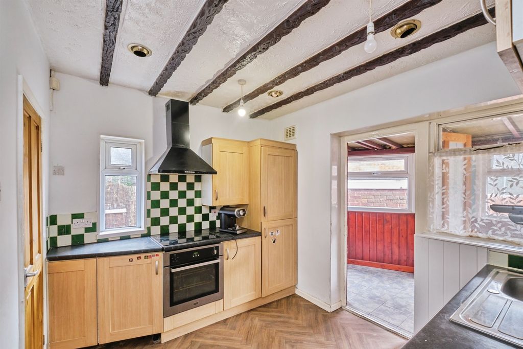 Property photo 2 of 17