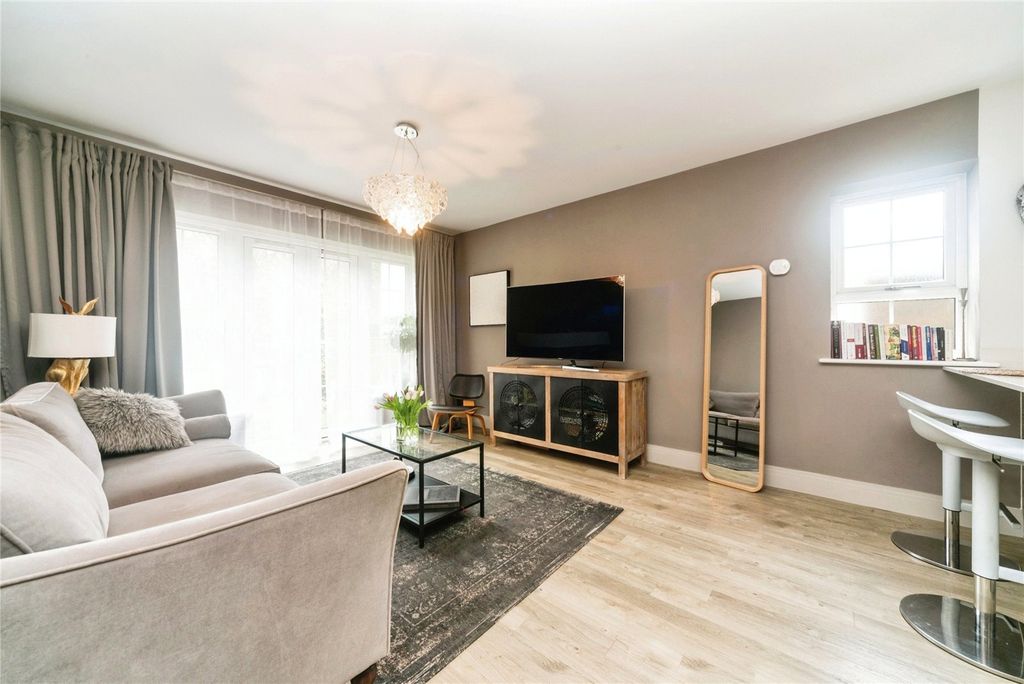 Property photo 1 of 13 Photography