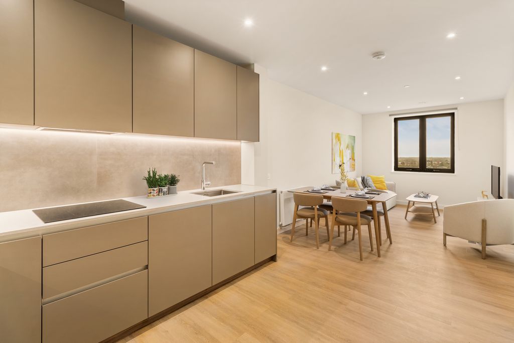 Property photo 2 of 9