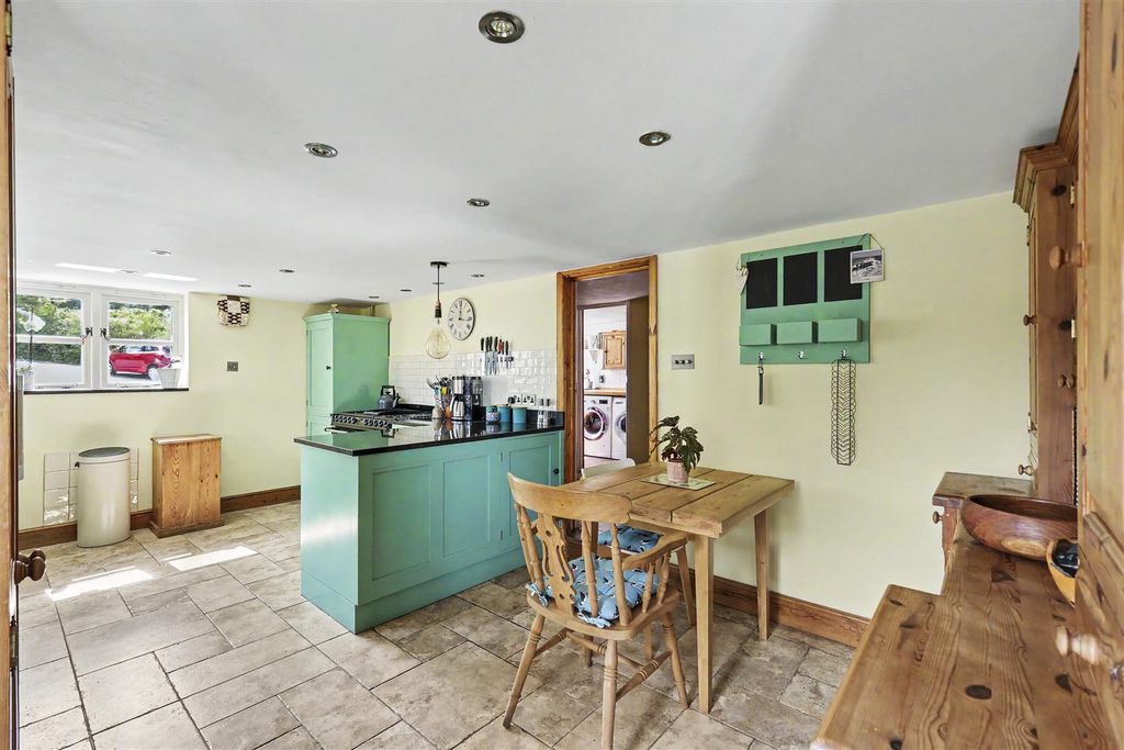 Property photo 3 of 31 The Bonnet_1.Jpg