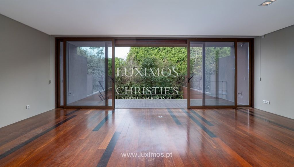 Property photo 1 of 26