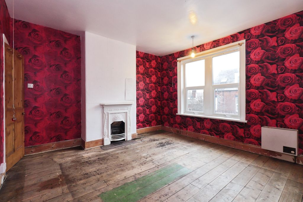 Property photo 2 of 17 Bedroom 2