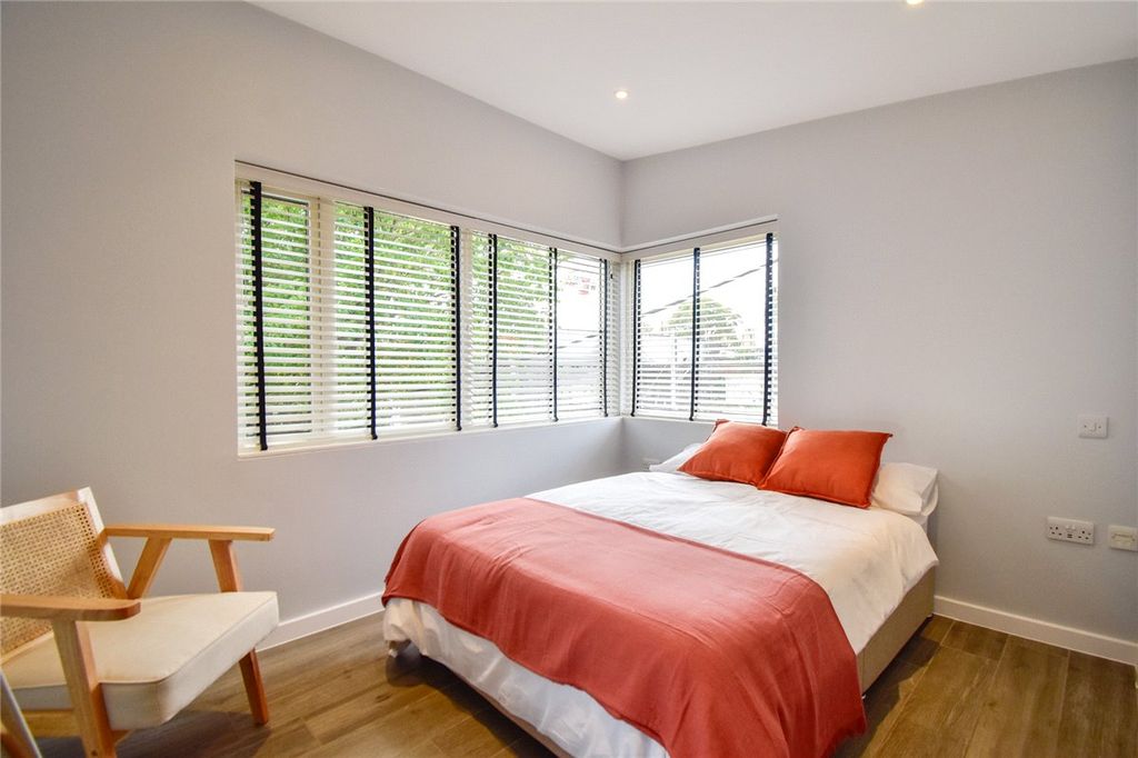 Property photo 3 of 7 Picture No. 19