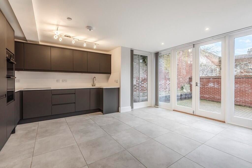 Property photo 3 of 11 4405414