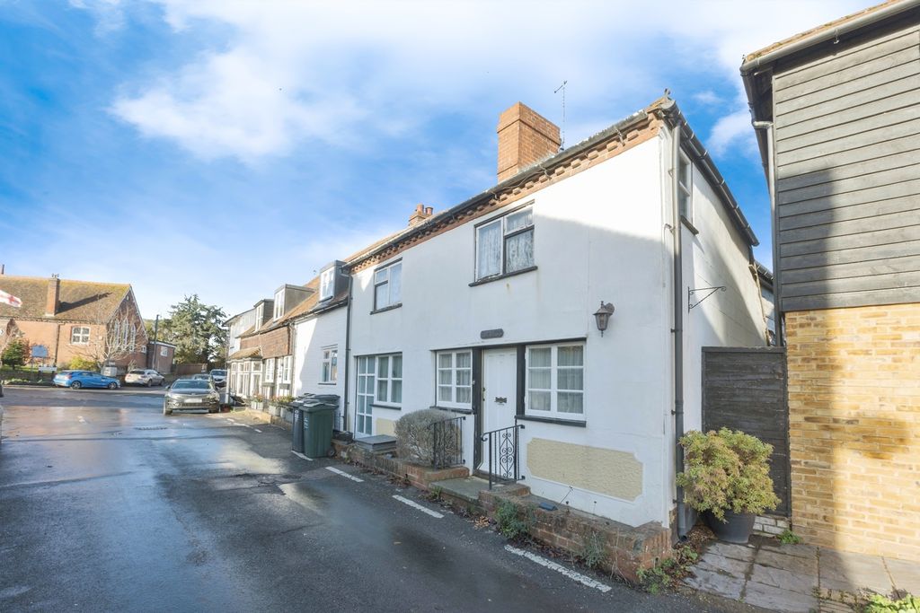 Property photo 2 of 20 Front