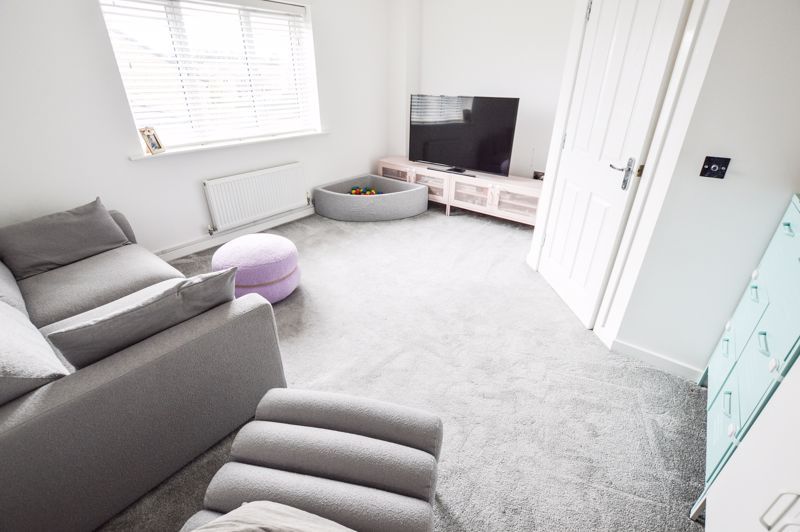 Property photo 3 of 13 Photo 7