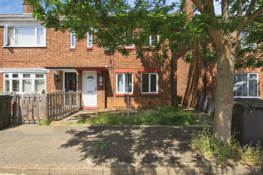Property photo 1 of 20