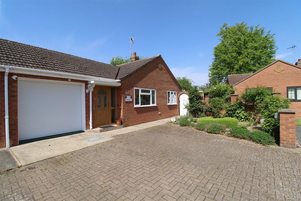 Property photo 1 of 17 Front