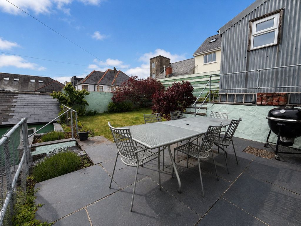 Additional image 34 of 5 bed semi-detached house for saleCharles Street, Milford Haven, Pembrokeshire SA73