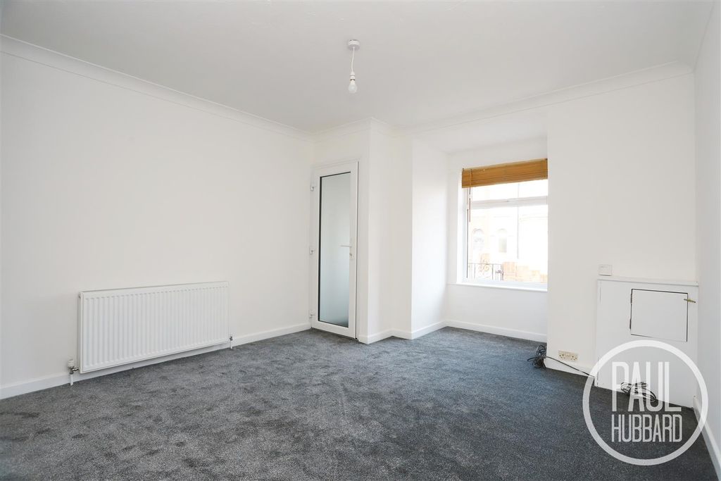 Property photo 2 of 12 Img_1512.Jpg