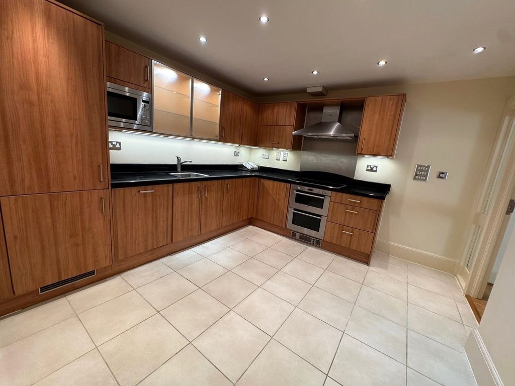 Property photo 3 of 14 Picture No. 62