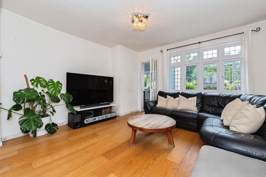 Property photo 2 of 21 Pbox-Img.Jpg