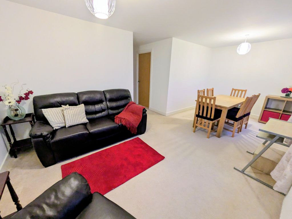 Property photo 2 of 17 1000030313